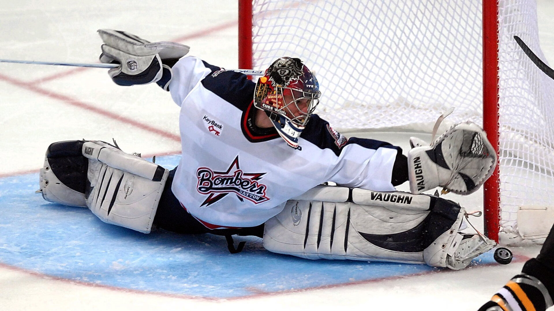 _跨界合作:时尚品牌助阵赛事风格升级_,时尚跨界联名