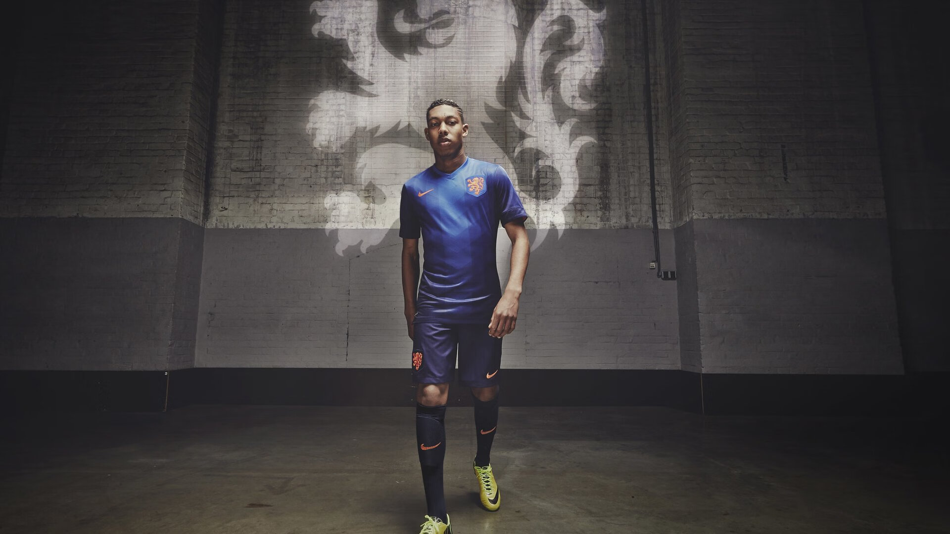 克罗地亚骑手吉塔·日特科维奇在2024年国际马术联合会世界障碍赛中以“Dior Hrvaška”马匹获得第八名，展现坚韧精神。